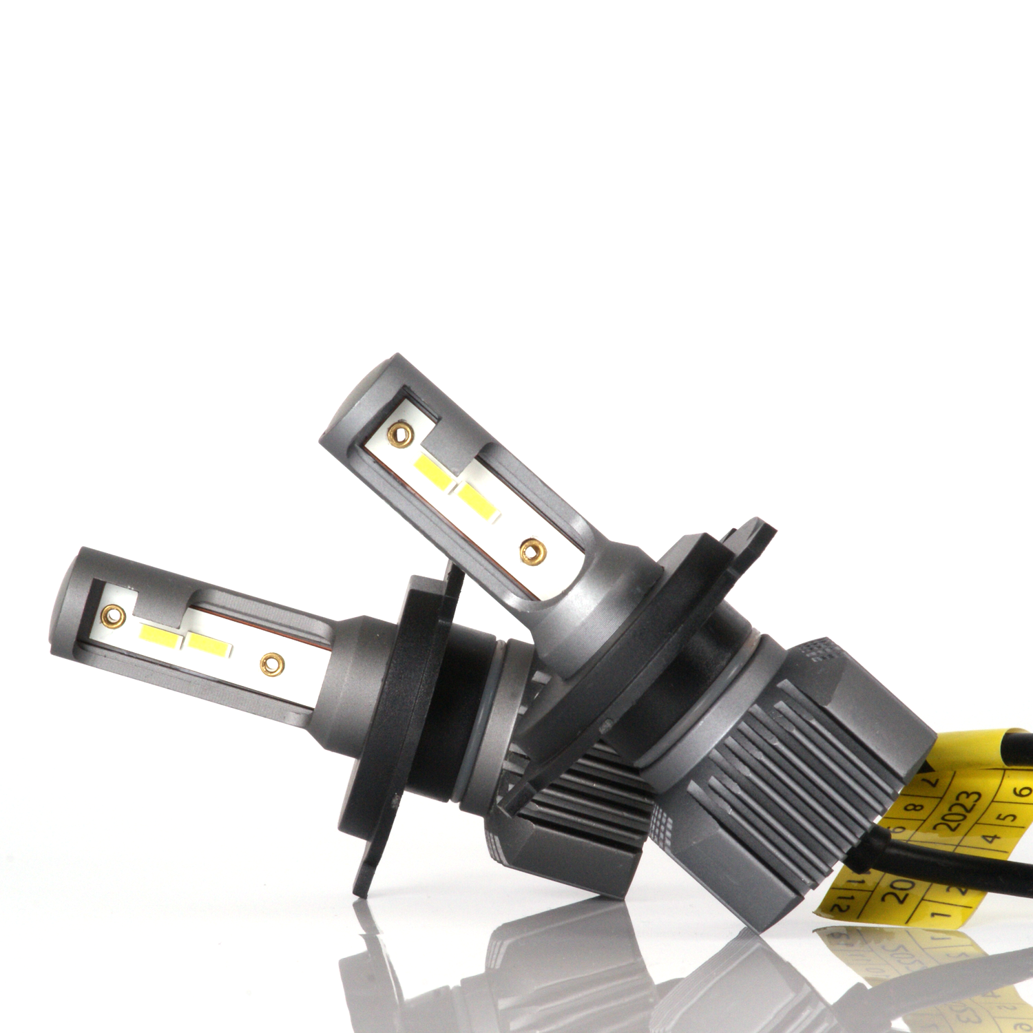 Светодиодные лампы Vizant D5 NEW цоколь H4 с чипом TAIWAN COB 5200lm 5000k (цена за 2 лампы)
